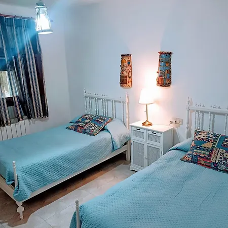 Semesterbostad Casa Completa Junto Al Parque Natural De La Bardenas, Con Parking-barbacoa-terraza *