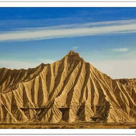 Casa Junto Al Parque Natural De Bardenas *