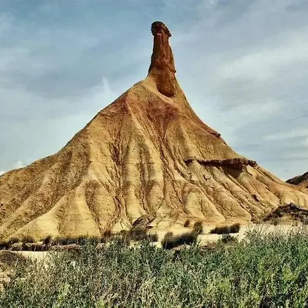 Casa Junto Al Parque Natural De Bardenas *