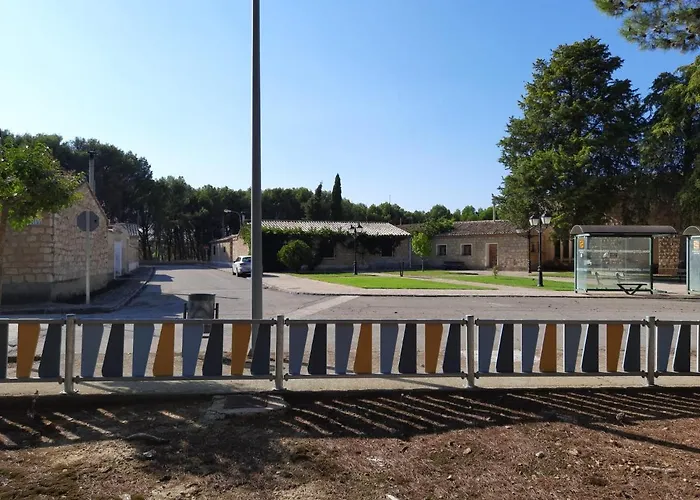 Casa Junto Al Parque Natural De Bardenas * Sádaba