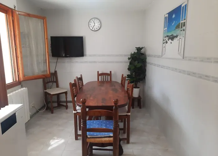 Casa Junto Al Parque Natural De Bardenas Semesterbostad *